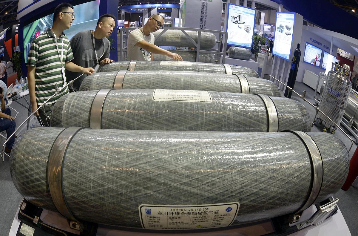 40L 气瓶尺寸规格 - 直径140mm，高度1470mm