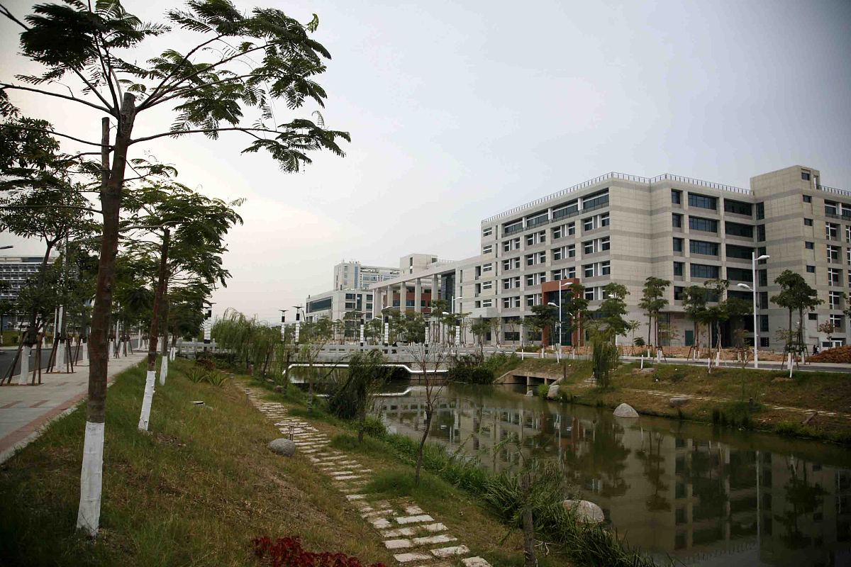 湖南商务职业技术学院应用电子技术专业学什么?课程设置全面解读!