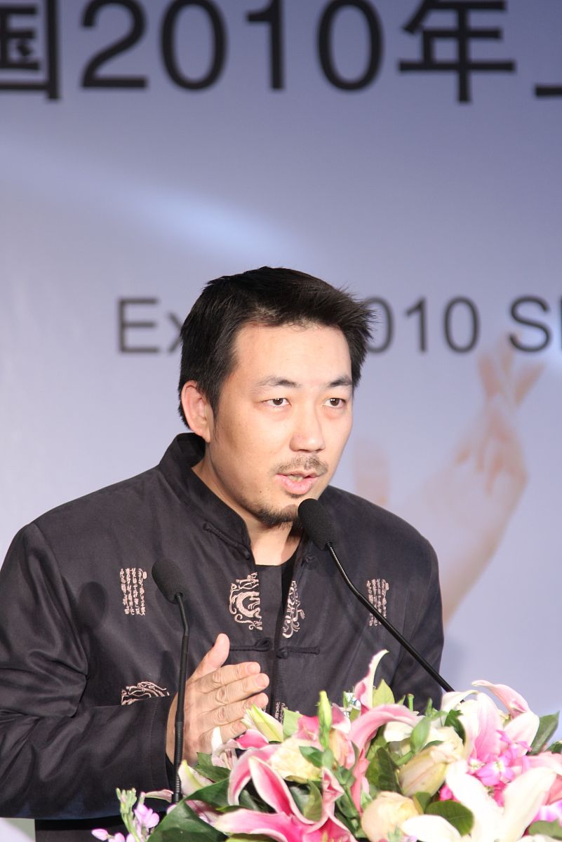 2010年3月16日,北京,中国2010年上海世博会志愿者主题歌《世界》mv开