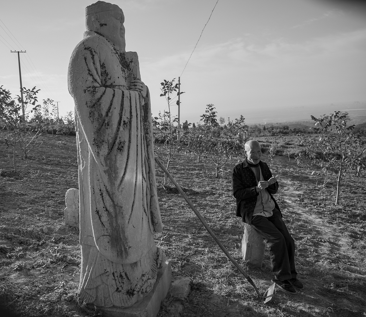 硬扛是什么意思？详解“硬扛”的含义和应用场景