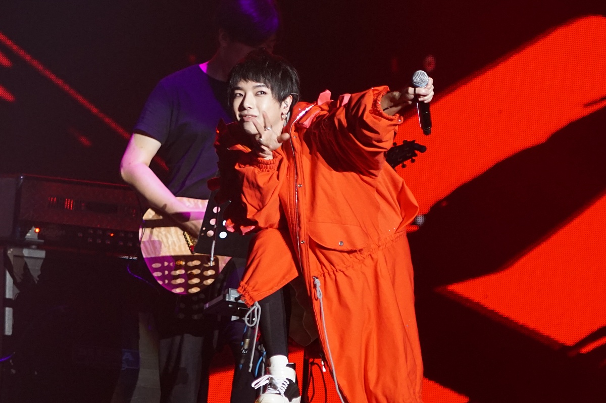 华晨宇回应华语乐坛永远的神