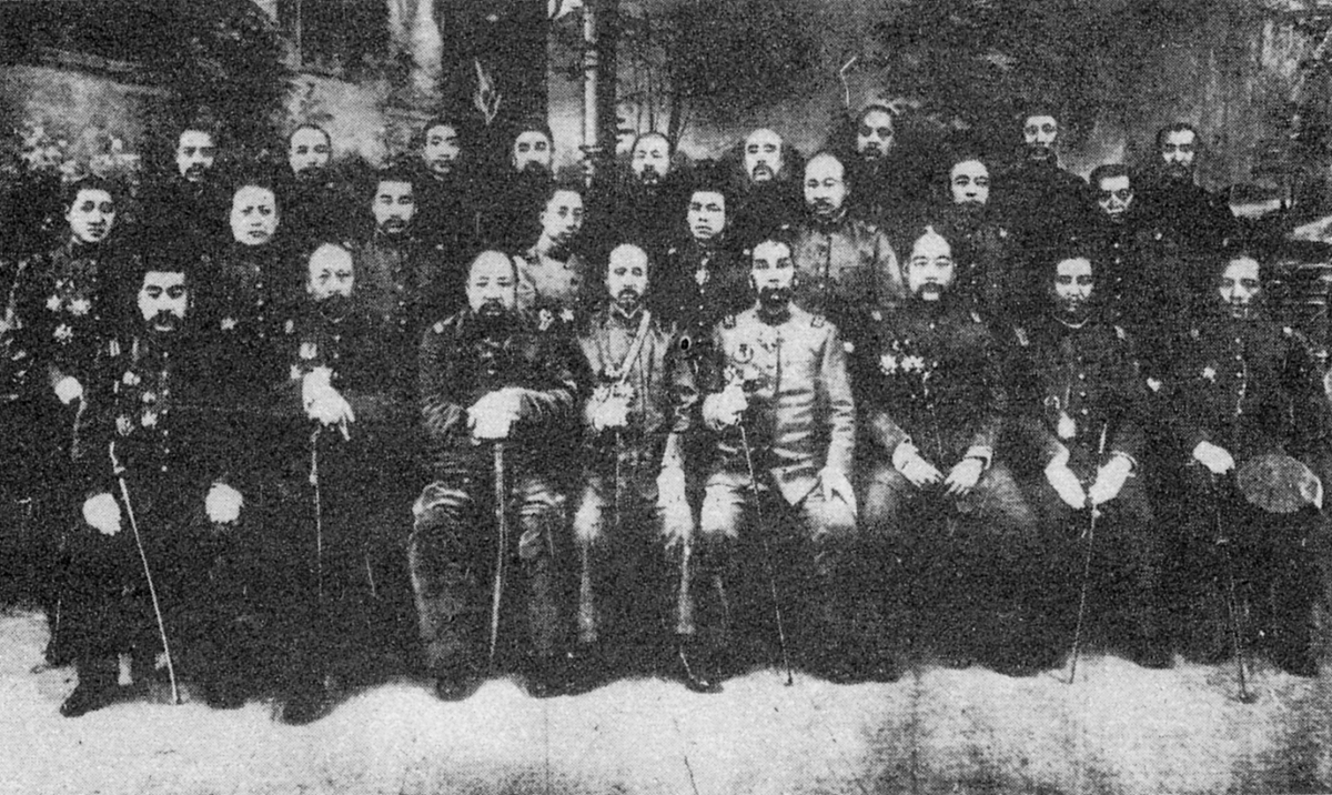 孙中山如何顽强抗争封建军阀统治？