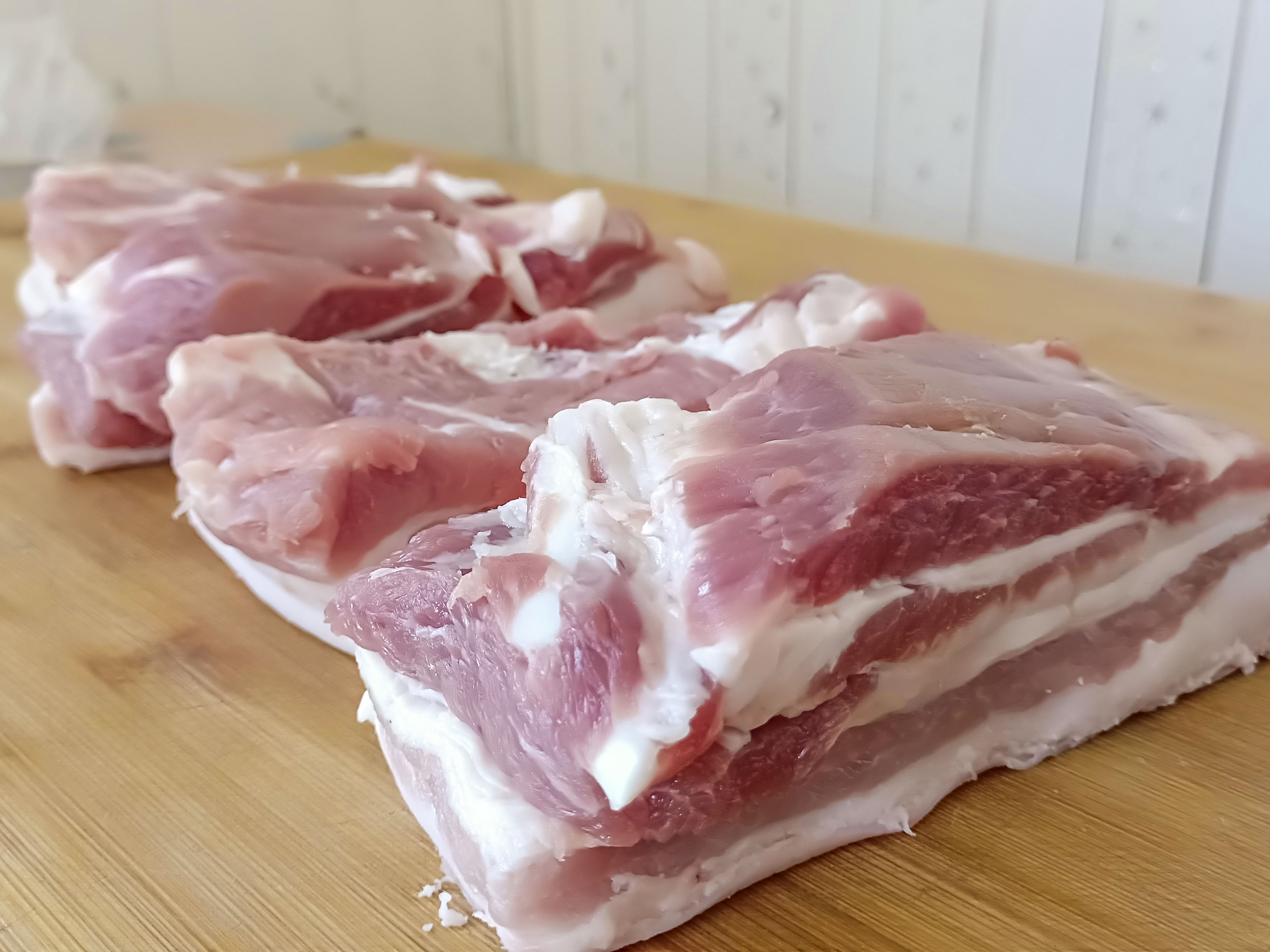 烧肉怎么做?教你用最简单的方法做烧肉,皮脆肉嫩多汁,一看就会