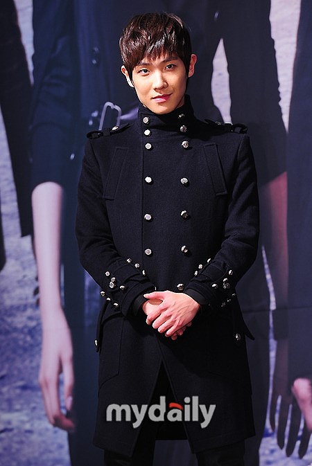 黑暗荣耀泰旭是谁扮演回答加拓展。