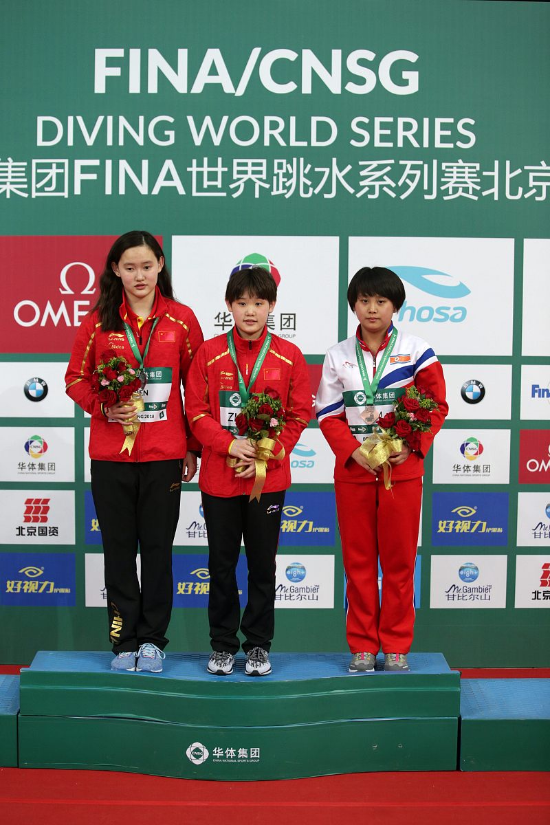 2018fina跳水世界杯北京站女子十米台:张家齐,任茜获金银