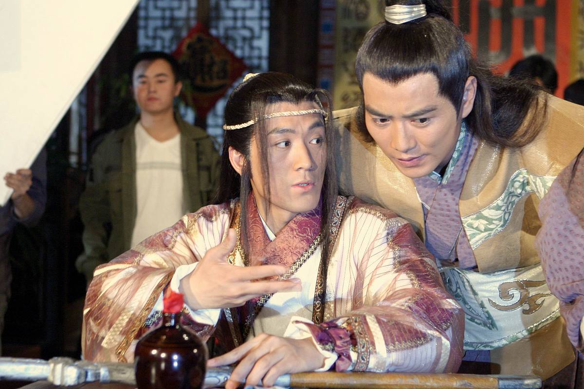 2005年11月4日,巨资制作的数字高清古装武侠大戏《江湖夜雨十年灯之白