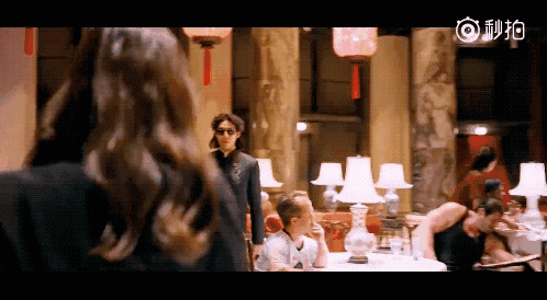 《唐人街探案2》的天生電影臉，居然取代章子怡演《卧虎藏龍2》