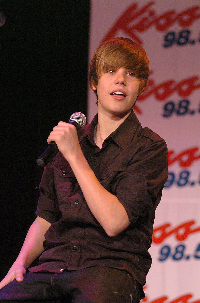 2010年4月16日讯,美国,少男偶像贾斯汀-比伯(justin bieber)当地时间4