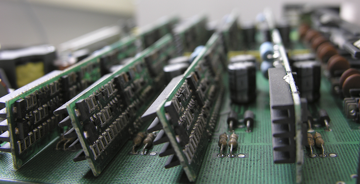 EFUSE工作原理：可靠的永久数据存储