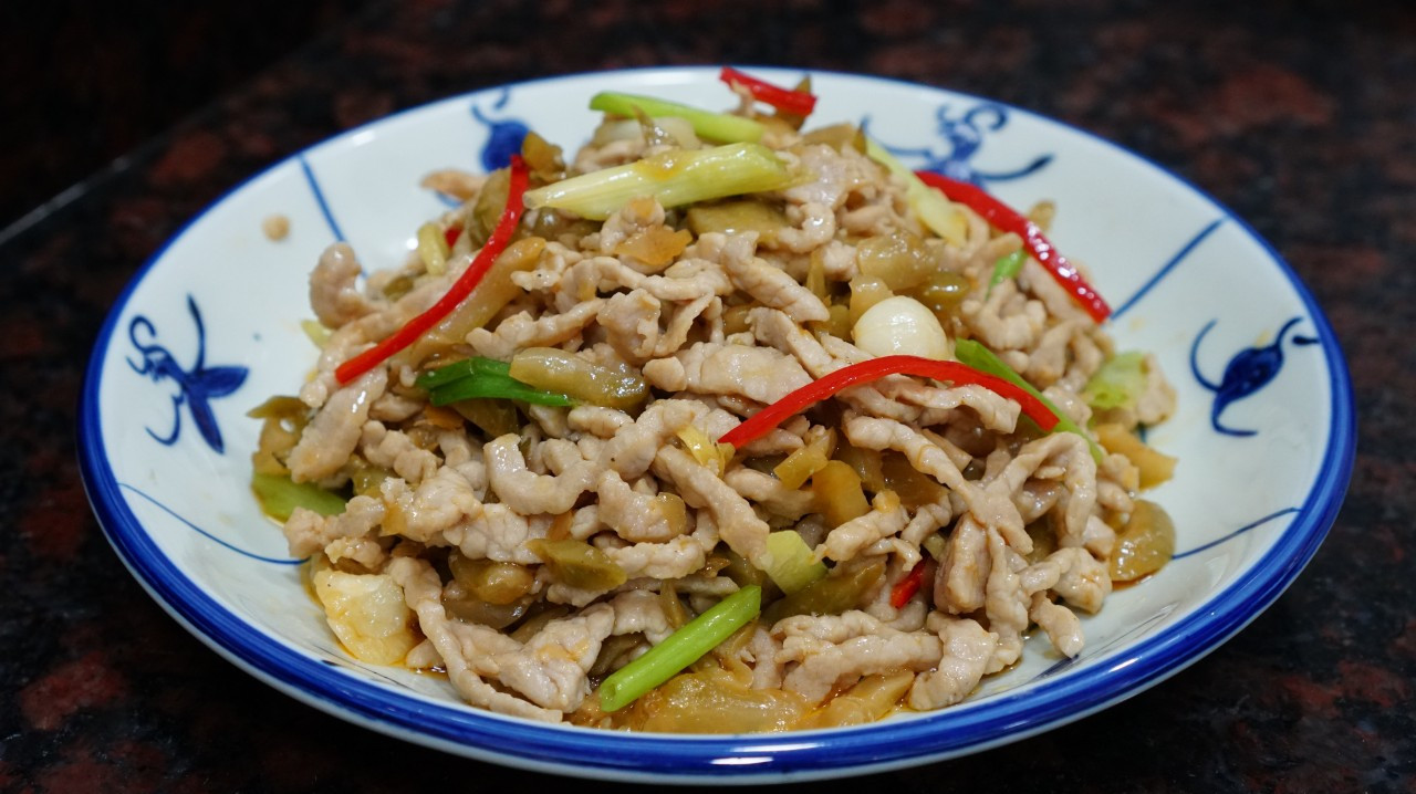 榨菜炒肉丝做法,这道菜,会不会有点“奢侈”?