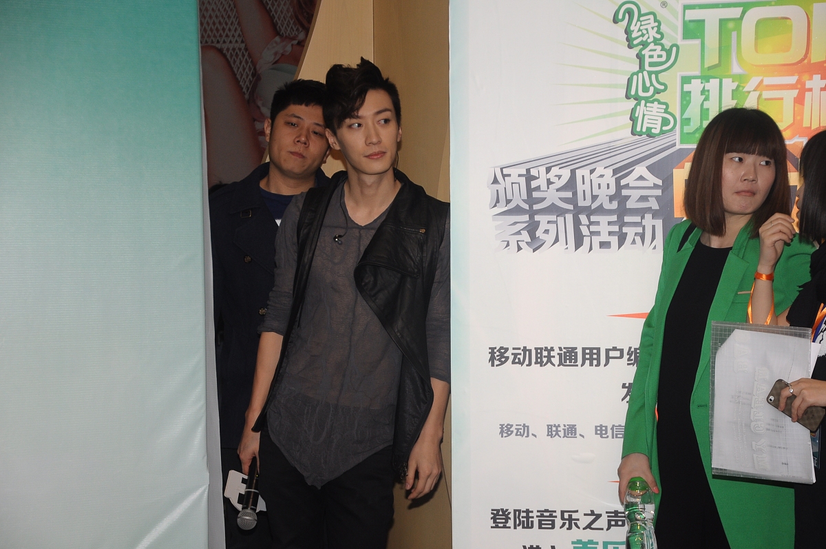 2013年3月31日,上海,乔任梁出席某活动时候场.***_***乔任梁+++_+++乔