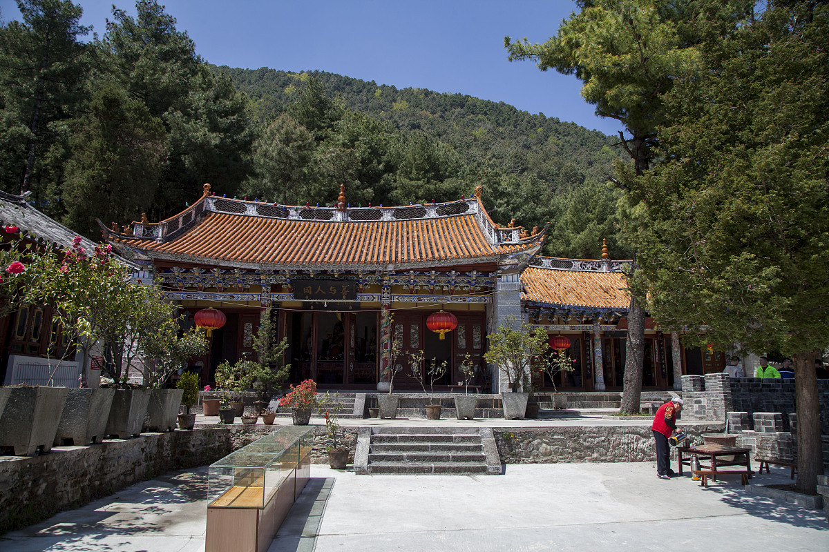 云南2022年女生读卫校有前途吗