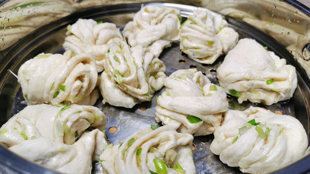 一个人生活,更要好好吃饭,今天做的花卷,有教程哦