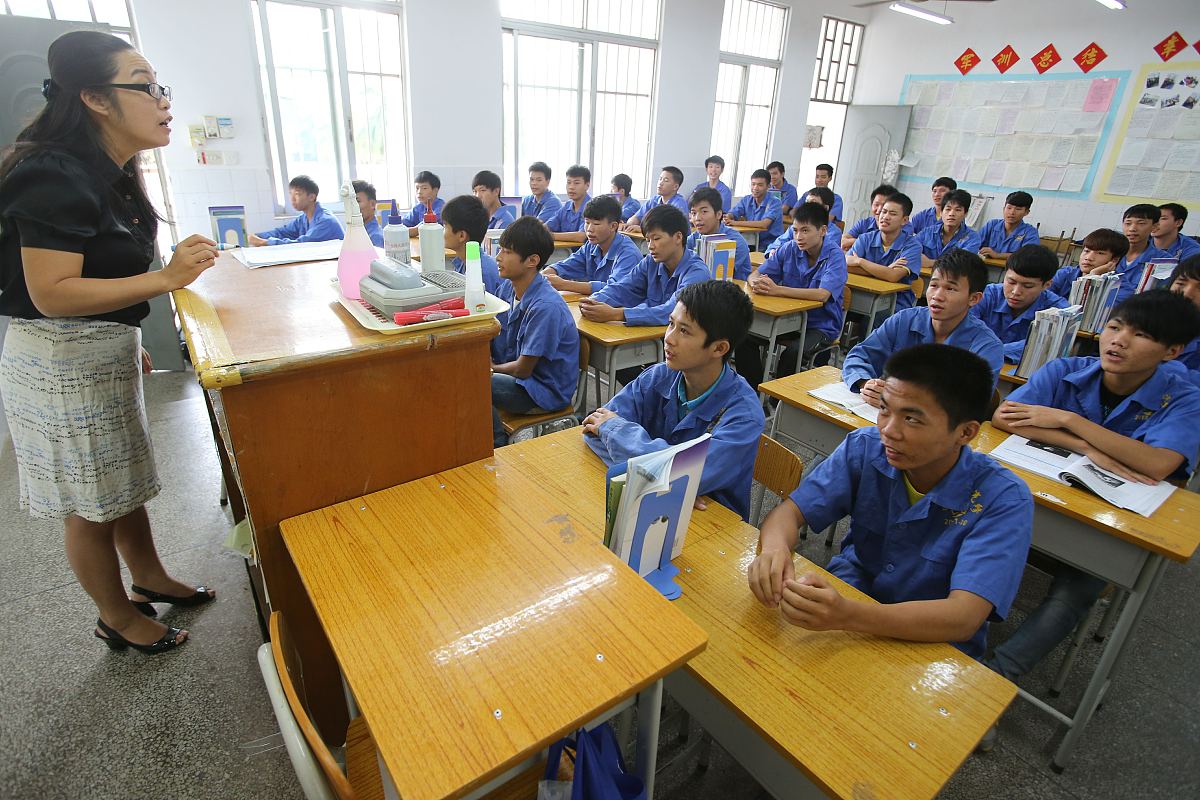 秦皇岛燕成中等专业学校：热门学府，培养技能型人才