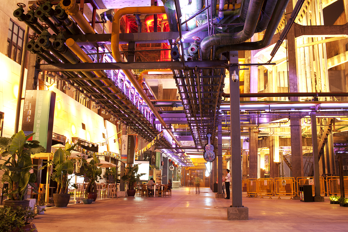 成都华夏旅游商务学校有哪些专业？