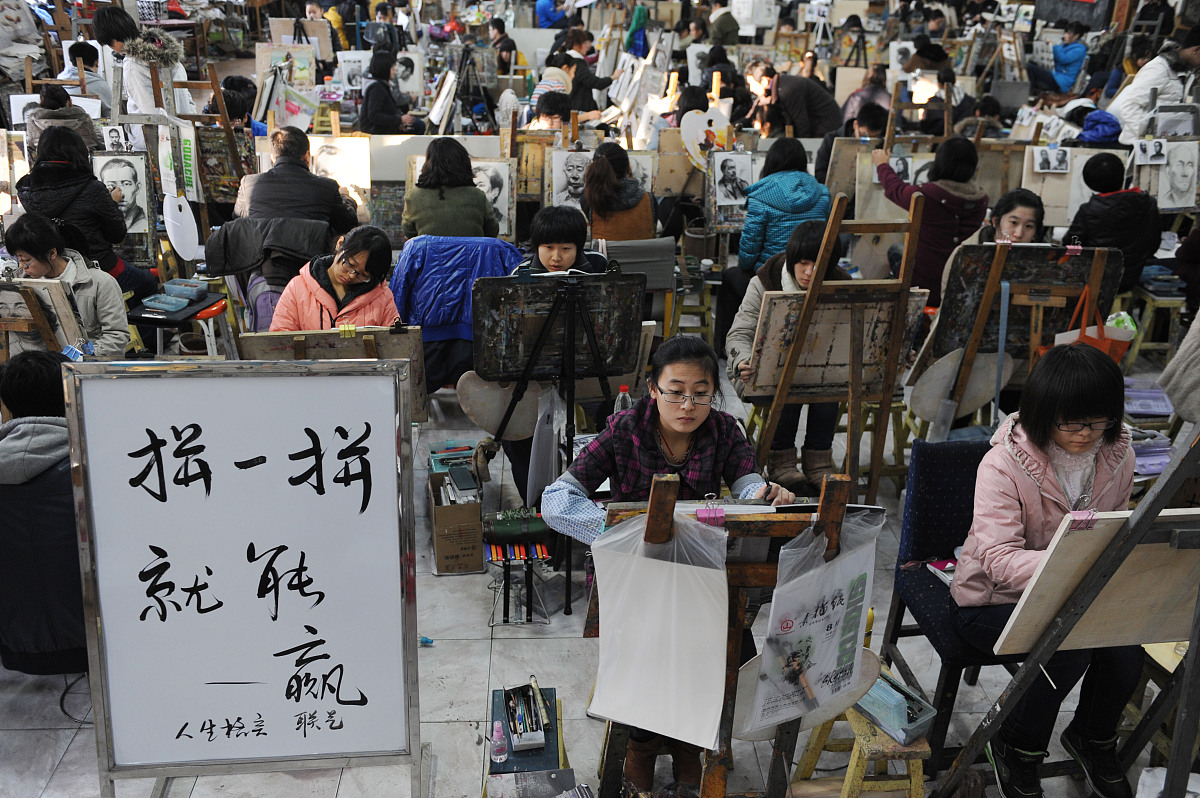 重庆铁路学校哪个比较好就业？2022年就业前景分析