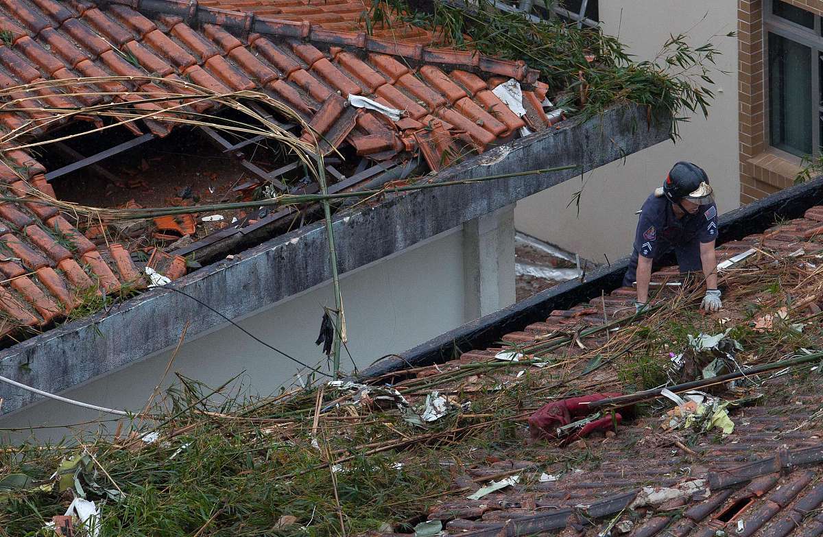 用matlab写一个可以在simulink中运行的函数该函数可以对输入的天数和失效率数据进行y = mnxn^m-1exp-xn^m拟合输出mn