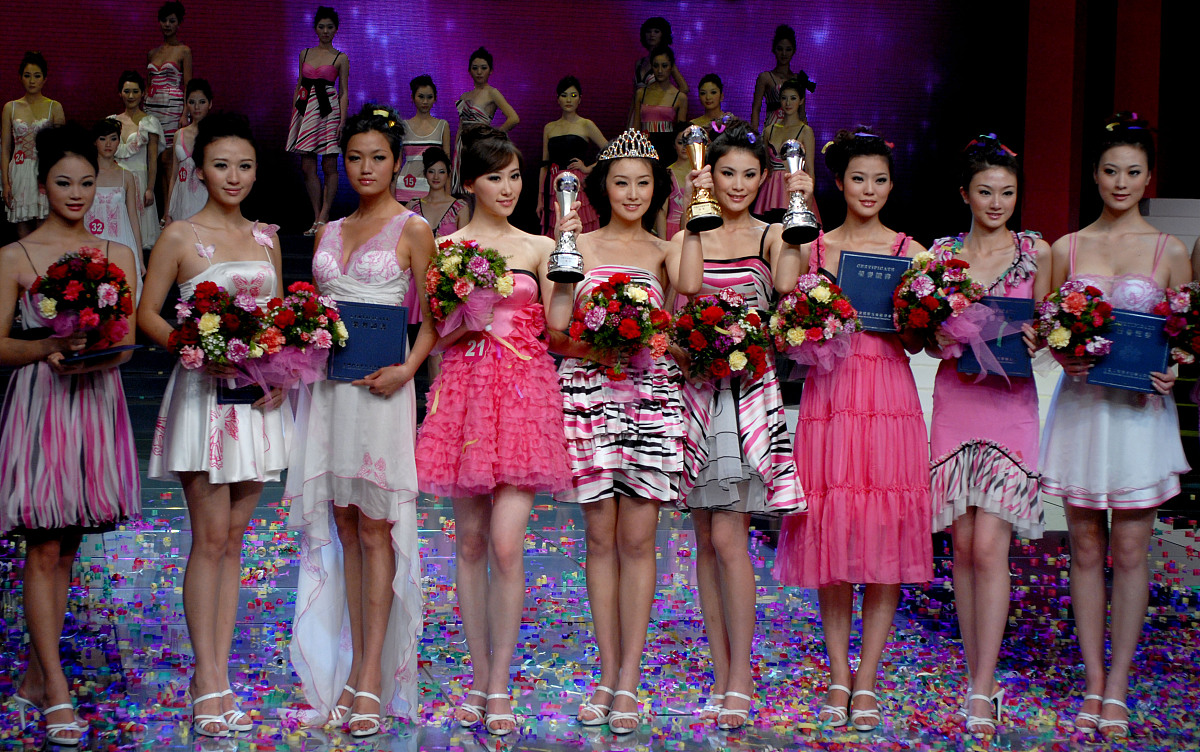 2008年12月28日,广西南宁,2008"爱美丽"中国内衣模特大赛全国总决赛在