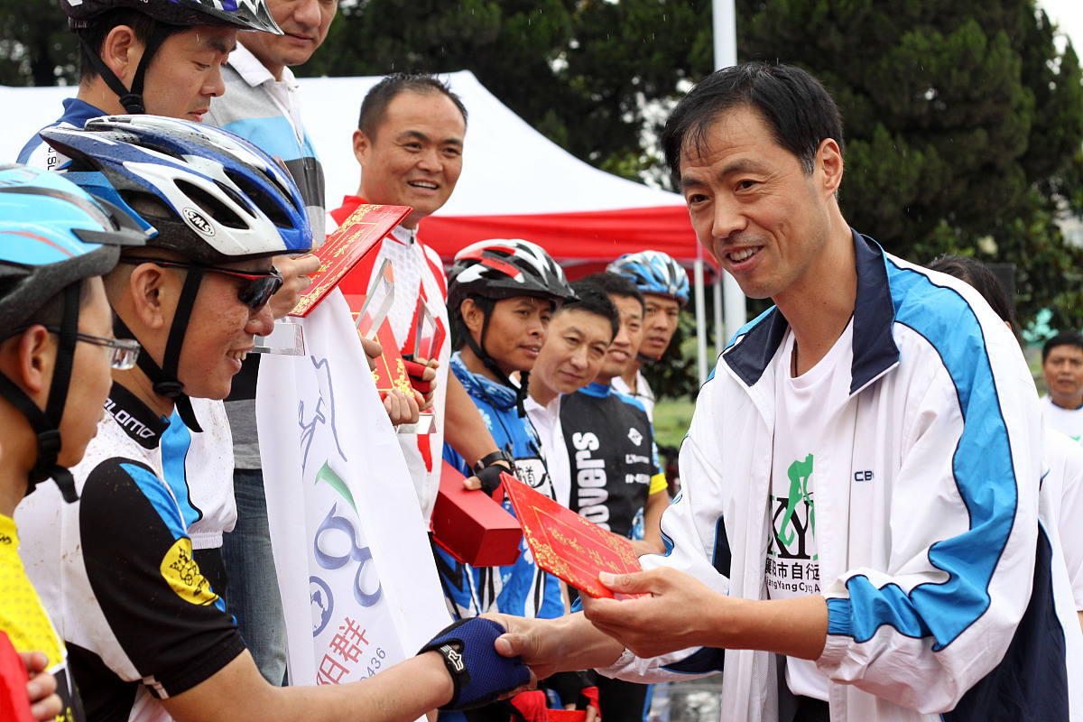 关于做亚运会志愿者的网评文章