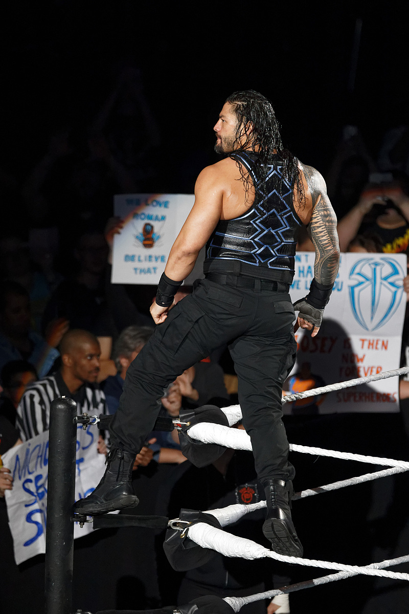 WWE 1551期：Cody Rhodes 幽默战胜“地狱恶魔”Baron Corbin！