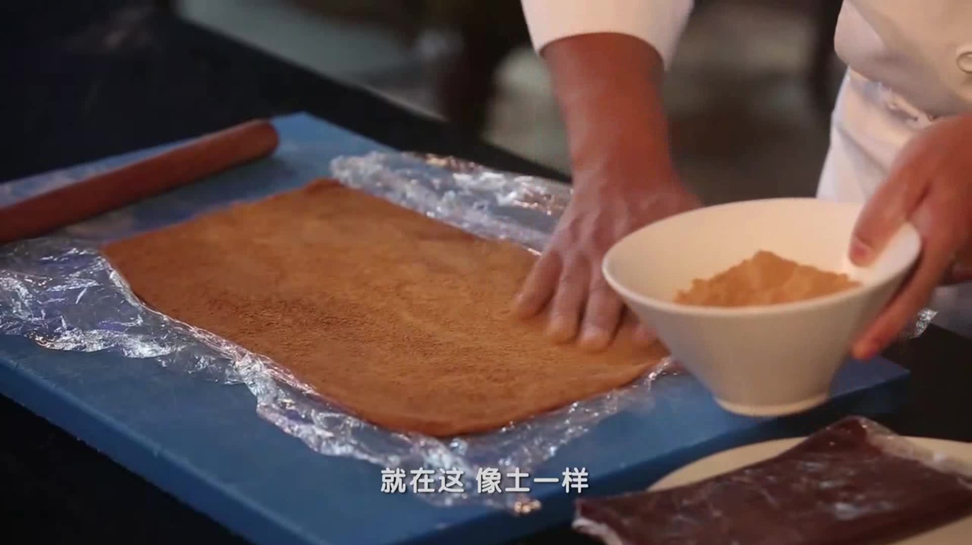 大董北京小吃,教你制作正宗传统小吃驴打滚、艾窝窝,快收藏了!