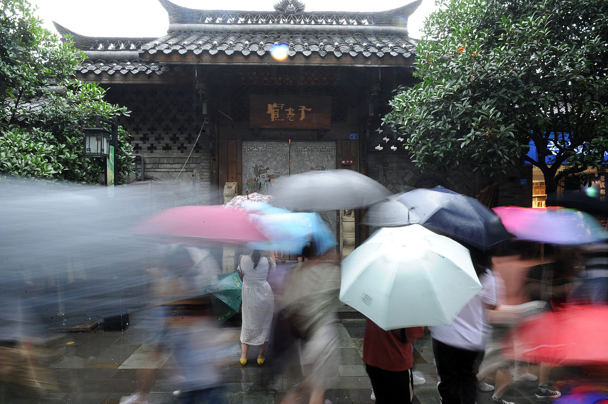 成都120分能念护理学校吗