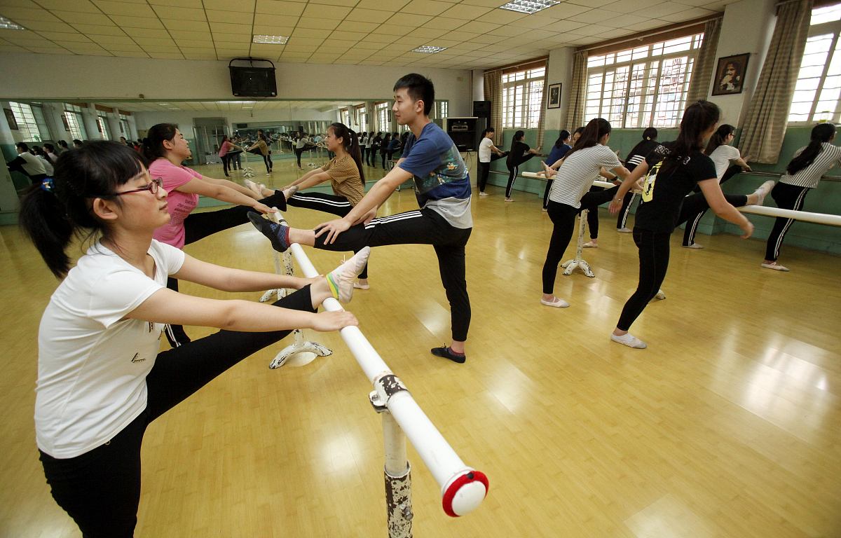成都幼师学校幼师专业就业前景分析：未来发展趋势及职业机会