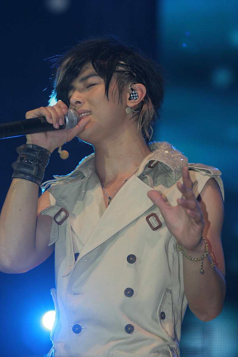 2009年4月11日,上海,飞轮海"想入飞飞世界巡回演唱会"在上海大舞台正