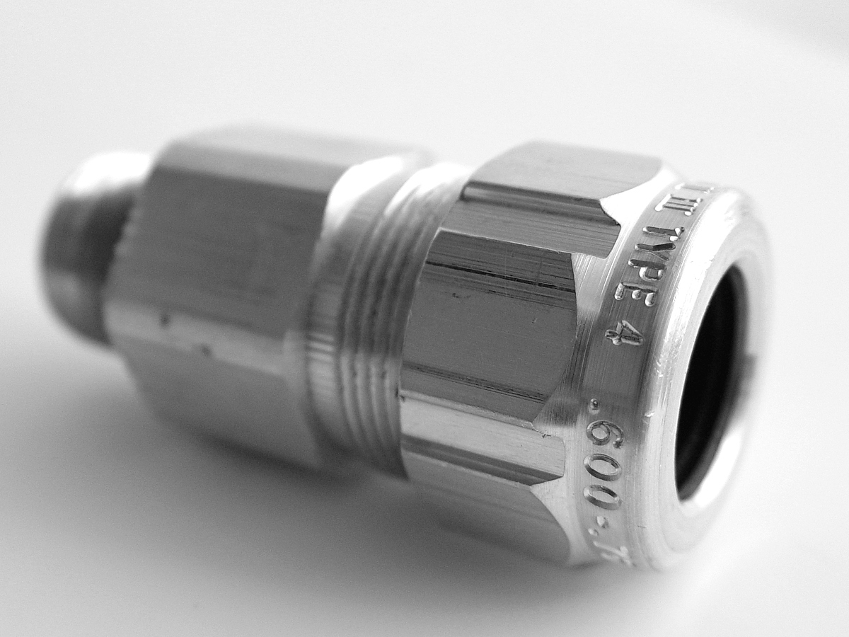 tech cable connector