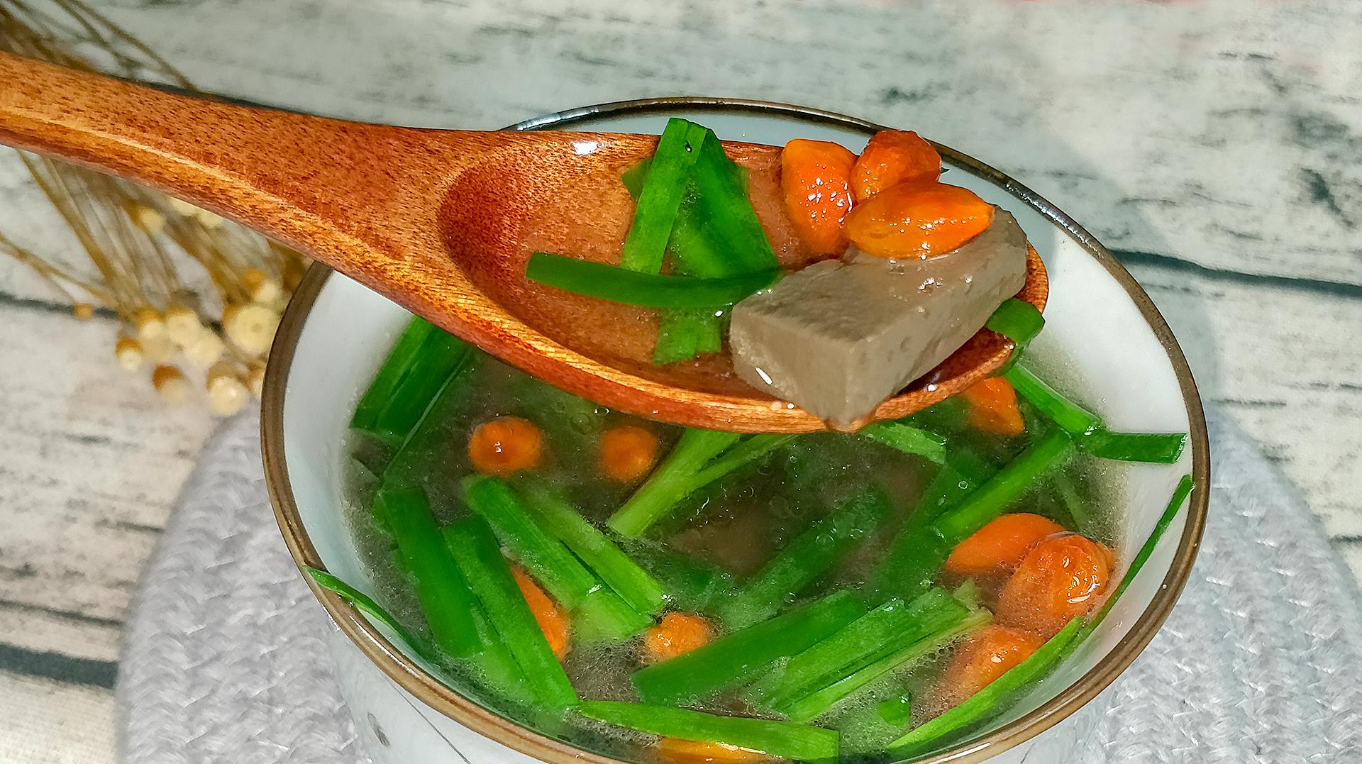 简单又省事,10分钟能上桌的养生猪血汤,爸妈都爱喝!