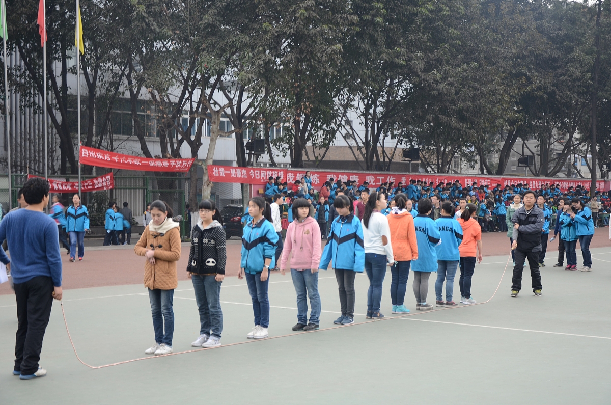 南充中专 VS 大专：哪个更适合你？