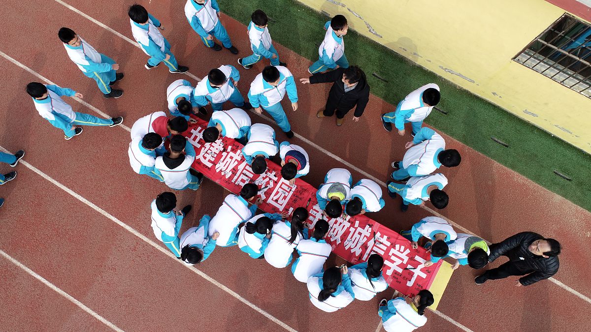 诚信校园建设汇报：打造诚信校园，培养德才兼备人才