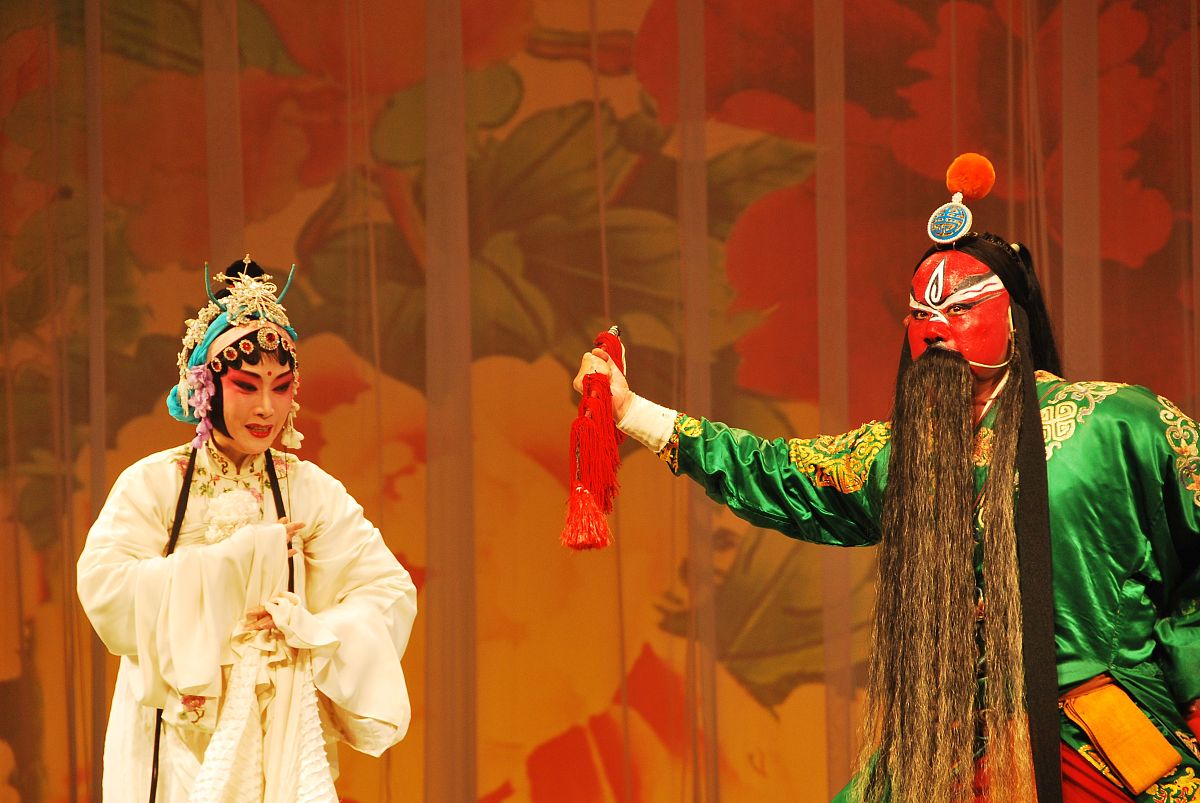 戏剧鉴赏感悟体会：1000字深度解读戏剧魅力