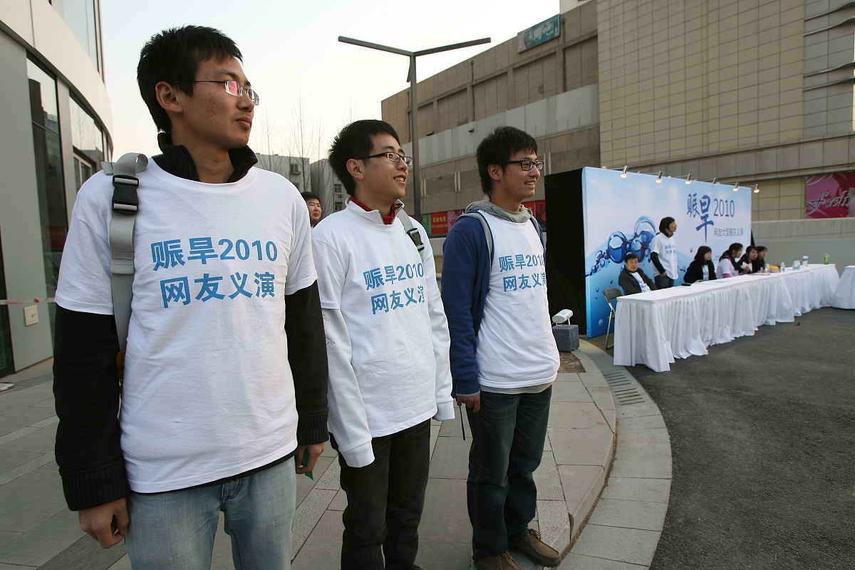 各位青马工程提高班、拓展班学员:为引导学生崇尚劳动、尊重劳动促进学生全面发展推动学生以劳树德、以劳增智、以劳健体结合我院实际情况将组织学生开展鸣奏青春旋律抒写健康乐意为主题的校园夜跑活动增强学生身体素质。现将相关事宜通知如下:参与人员:青马工程拓展班与提高班学员每个部门1名部长和3-4名干事共7个部门。时间:5月7日周日20:30地点:香樟操场具体要求:1各部门部长拍照记录2参与学员将心得记录于青 各位青马工程提高班、拓展班学员:为引导学生崇尚劳动、尊重劳动促进学生全面发展推动学生以劳树德、以劳增智、以劳健体结合我院实际情况将组织学生开展鸣奏青春旋律抒写健康乐意为主题的校园夜跑活动增强学生身体素质。现将相关事宜通知如下:参与人员:青马工程拓展班与提高班学员每个部门1名部长和3-4名干事共7个部门。时间:5月7日周日20:30地点:香樟操场具体要求:1各部门部长拍照记录2参与学员将心得记录于青