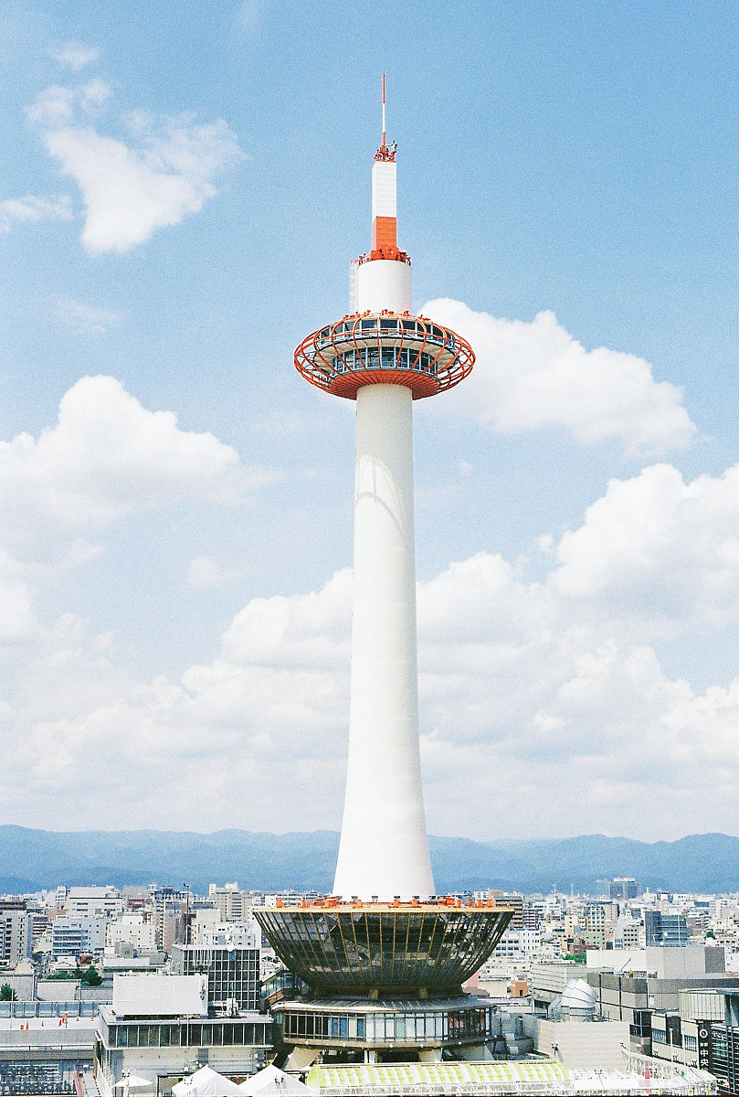 2019年7月25日,日本,京都地标京都塔.