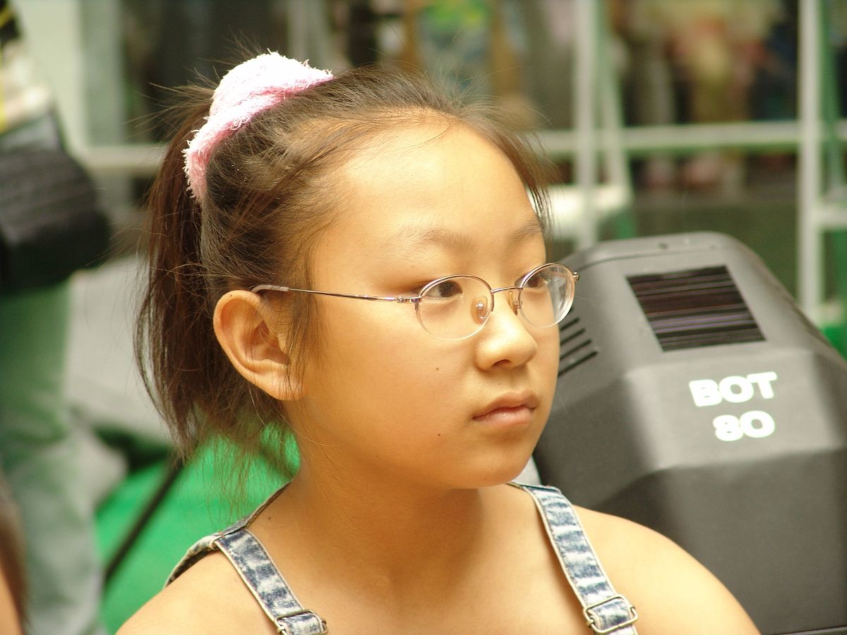 2005年6月27日,北京,为了宣传迪士尼丛林故事《狮子王》,《泰山》和《