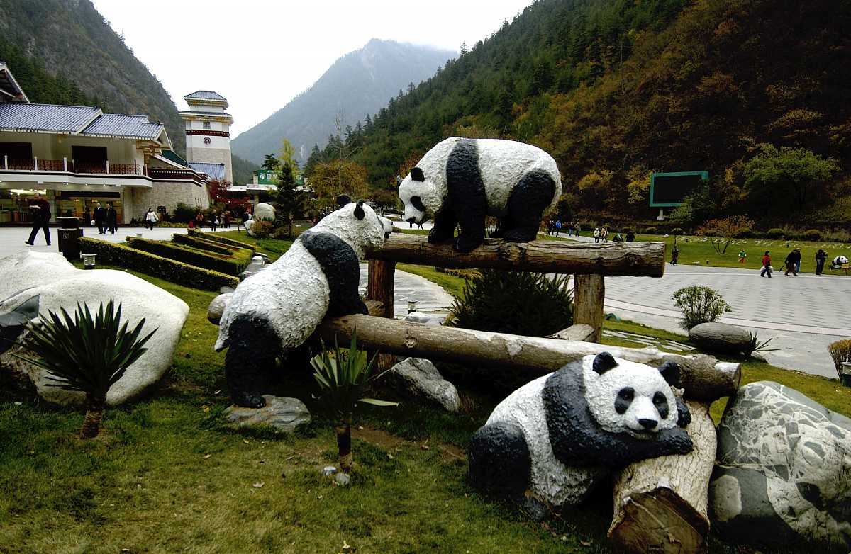 凉山州：壮丽自然风光与多元民族文化的交融