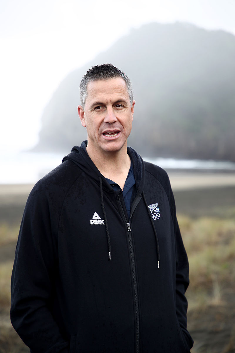 帮我写一个直播脚本