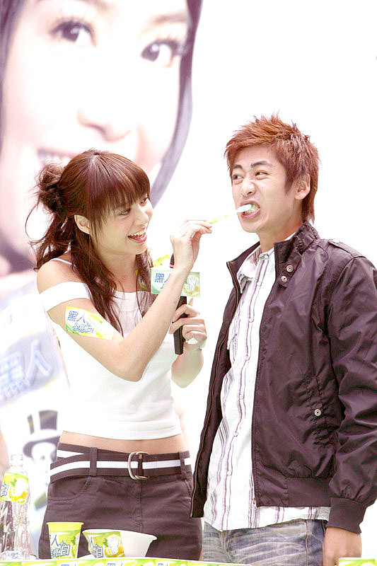 写一片男主是黄奕程的小说1000字