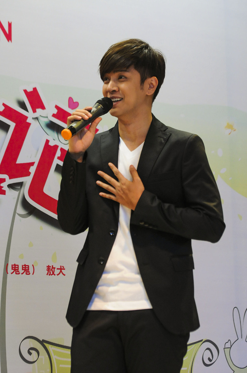 2014年03月05日,广东省深圳市,电视剧《一男三女合租记》发布会.***_*