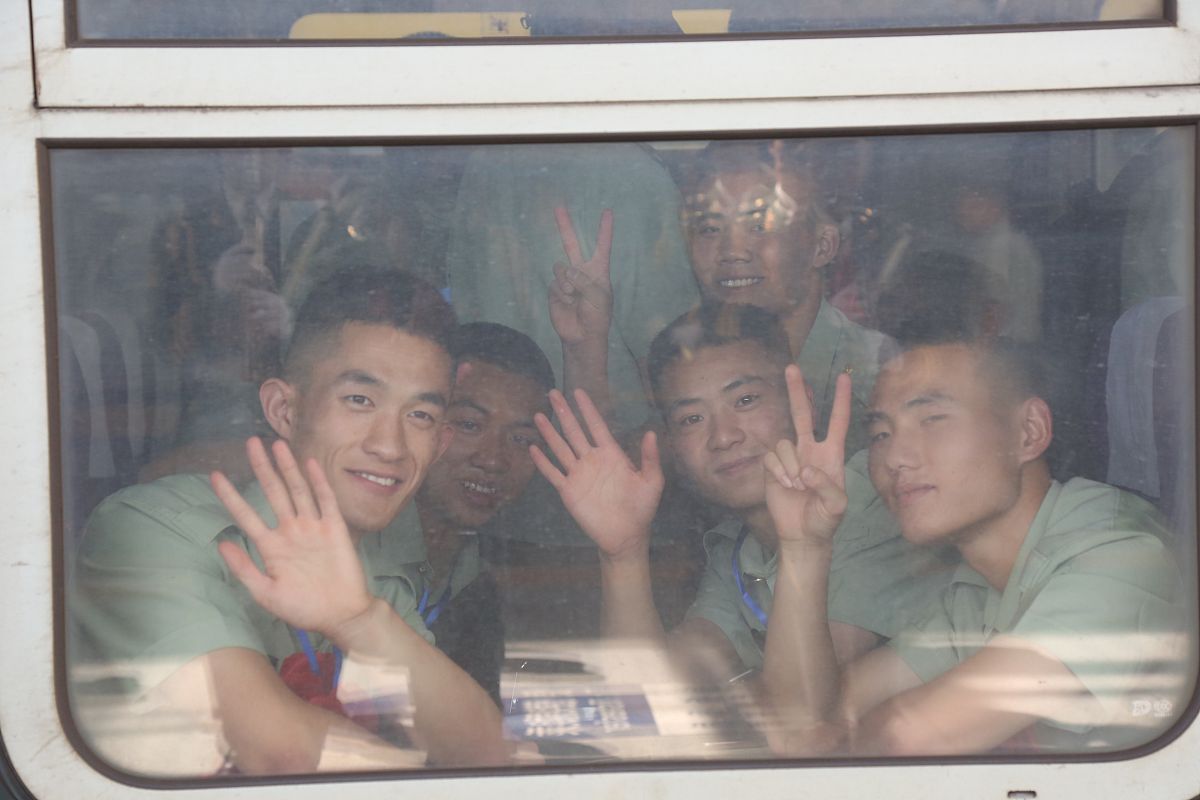 写一个二创的诛仙小说大纲