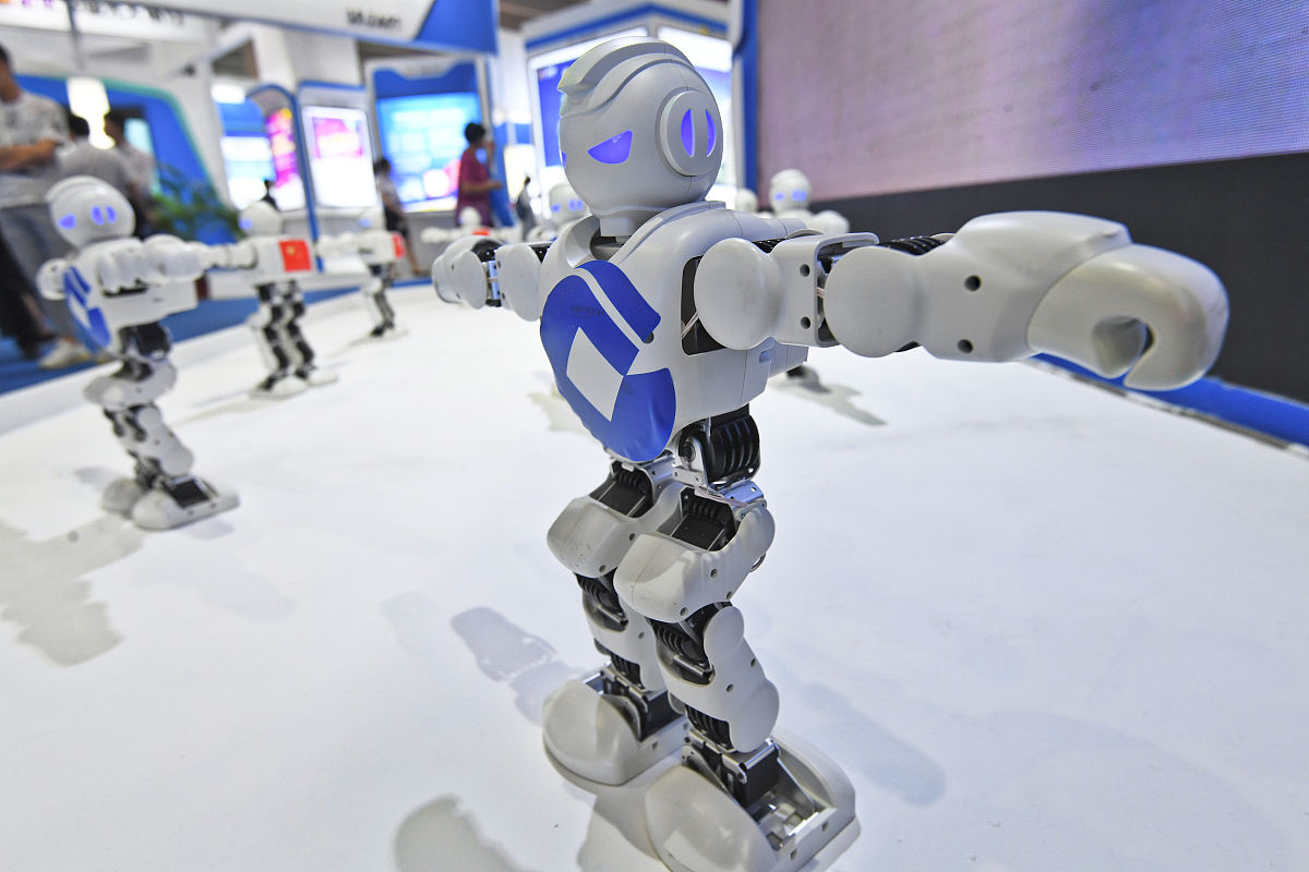 信阳机电机械学校2022年招生简章 - 培养机电技术人才，开启职业新篇章