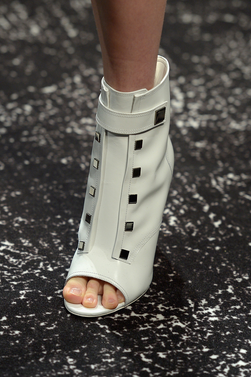 Birkenstocks 舒适秘诀：如何避免穿得太紧？