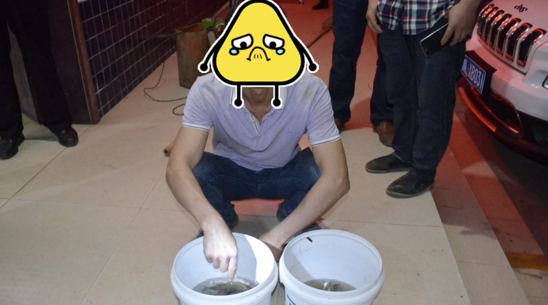 电鱼被刑拘,男子崩溃大哭:看到鱼就烦,以后再也不吃鱼了!