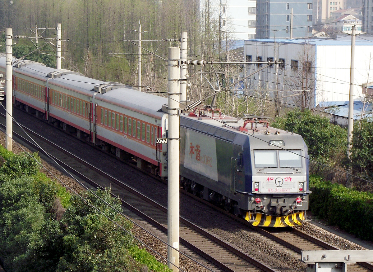 选择成都铁路运输学校的理由：专业铁路人才培养基地