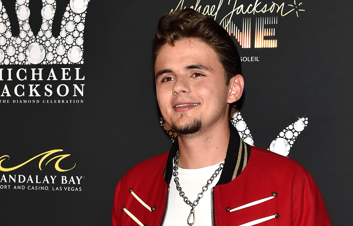 我不喜欢换一首