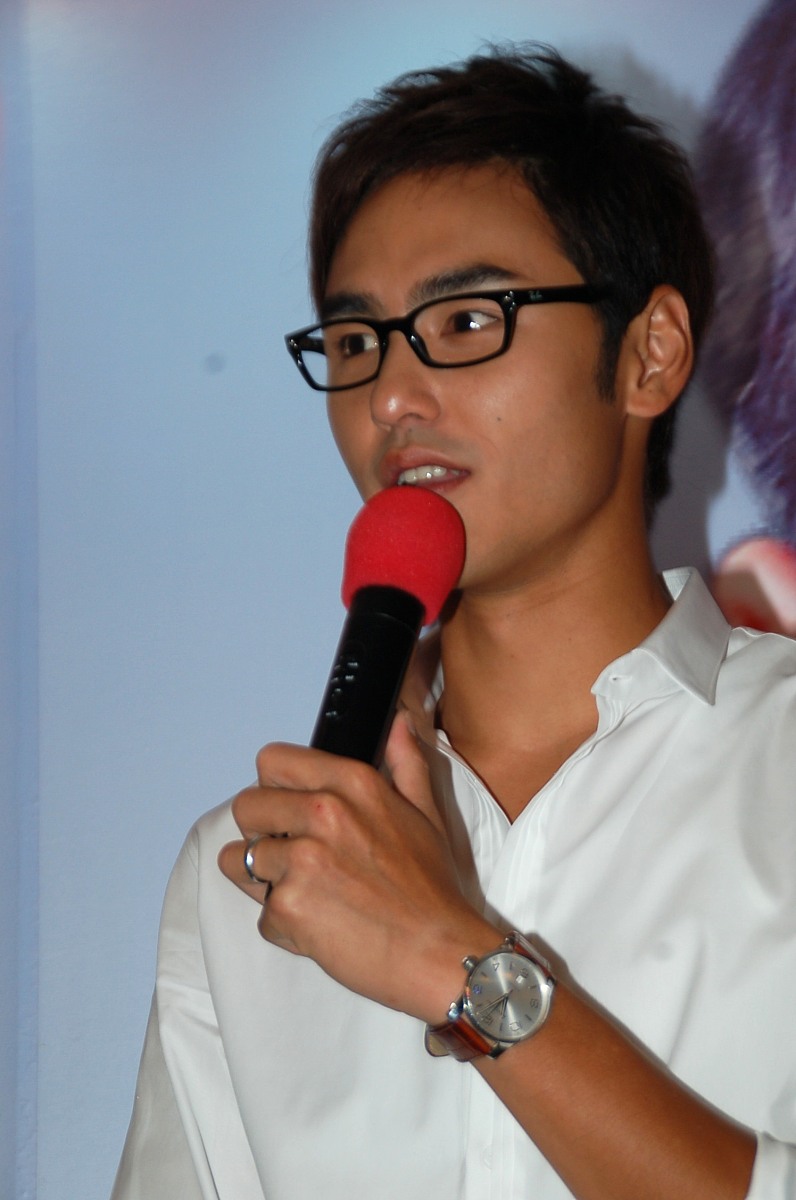 2009年5月25日,上海,电影《男生贾里新传》发布会.***_***阮经天+++_+