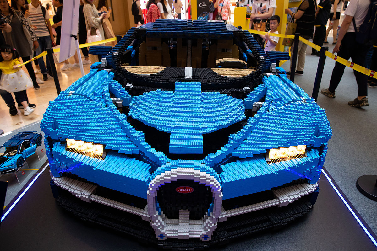 乐高玩具：丰富多彩的主题世界