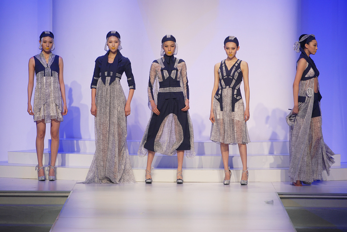 四川服装设计与工艺专业哪个学校好_好不好