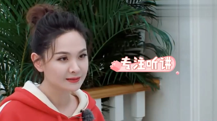 程莉莎观看厨师给孕妇做饭,带来自制鲍鱼鸡翅,好有心啊!
